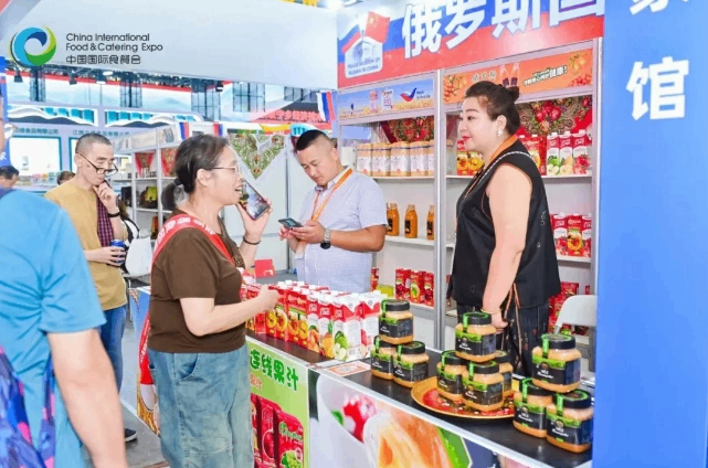 首日4.8万人次！直击第九届中国国际食品餐饮博览会开馆首日